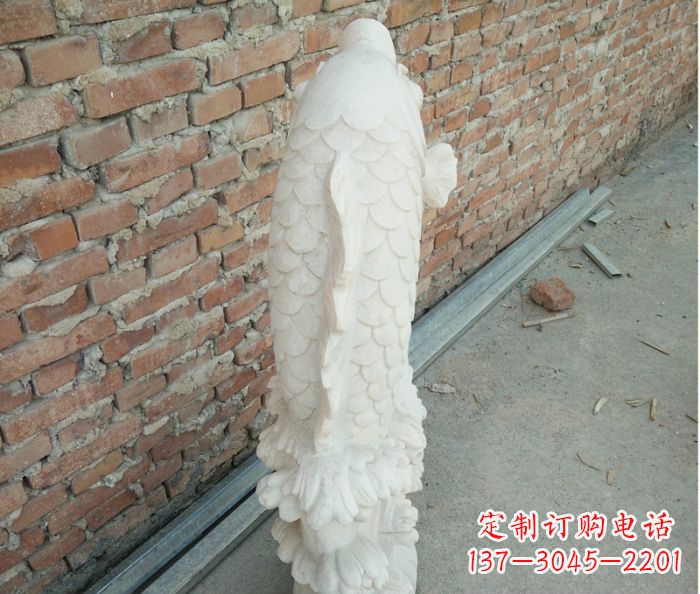 重庆华丽而高雅,精美绝伦的喷水鲤鱼公园石雕