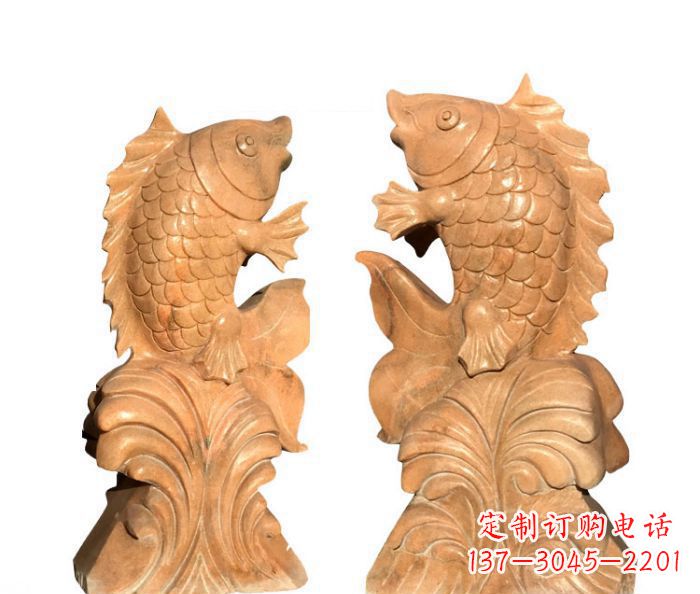 重庆中领雕塑:精美的鲤鱼喷水晚霞红石雕