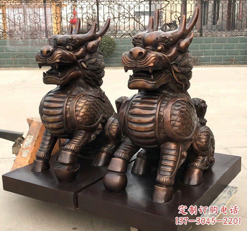 重庆高雅定制辟邪铜麒麟雕塑
