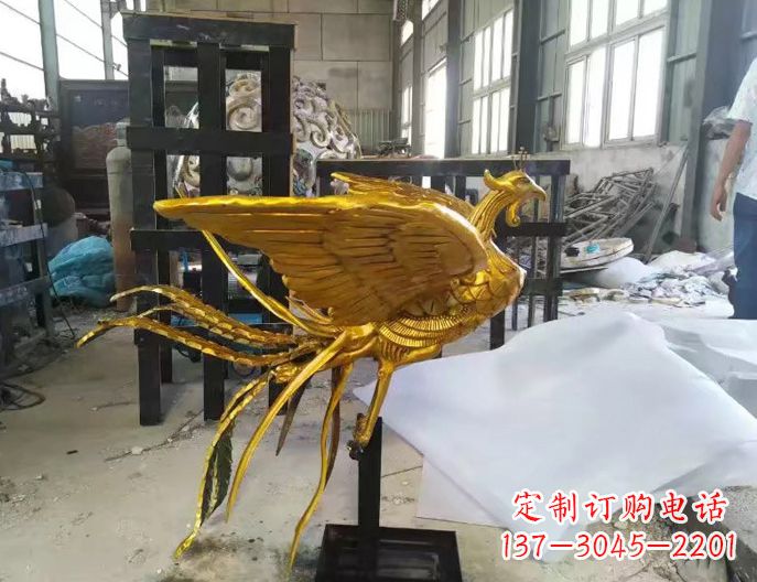 重庆精美凤凰雕塑漆金无双