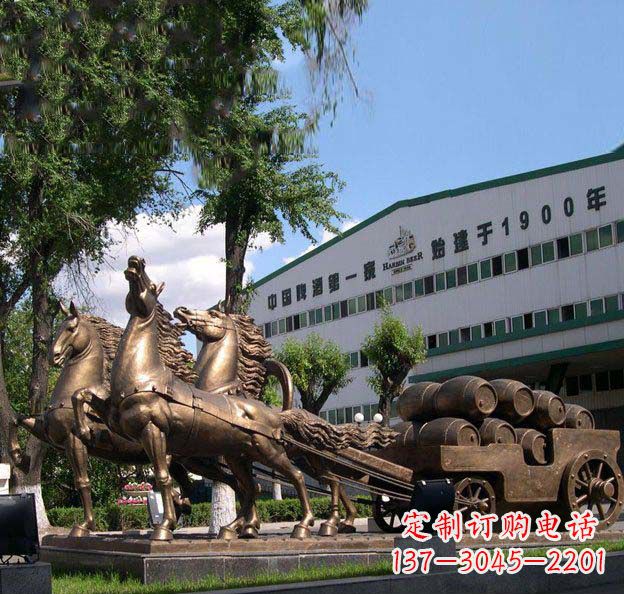 重庆追求完美,华丽马车铜雕塑