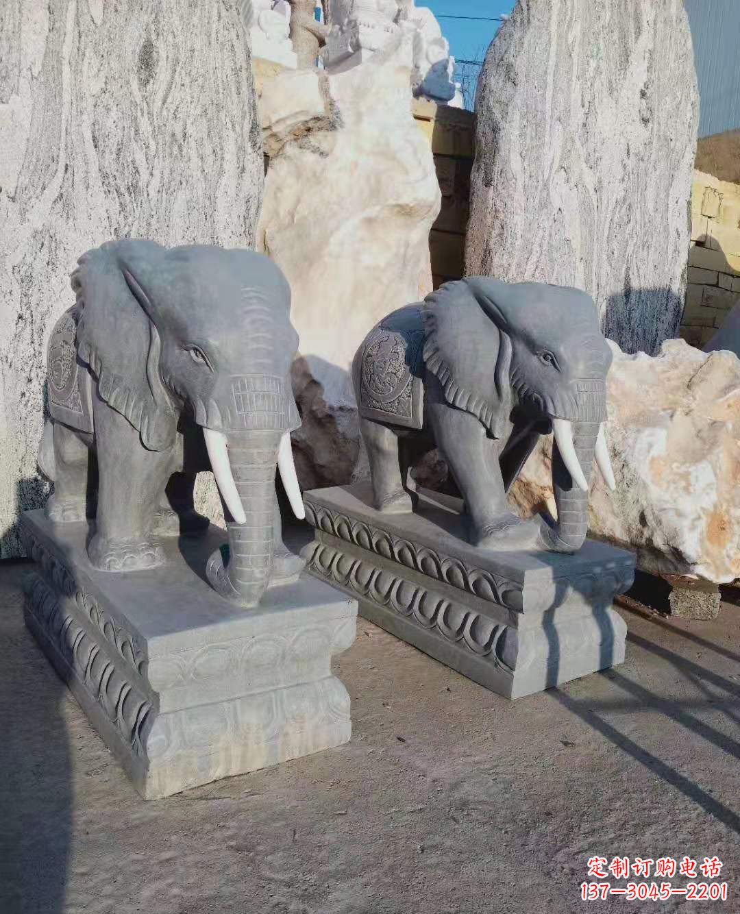 重庆青石仿古大象雕塑