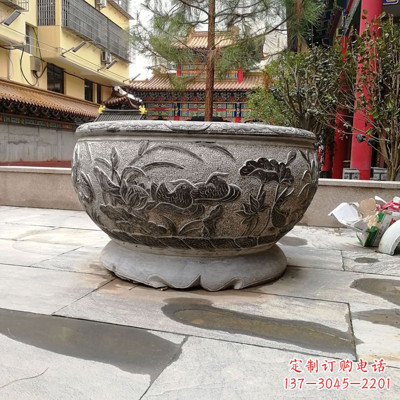 重庆青石仿古风格鱼缸雕塑