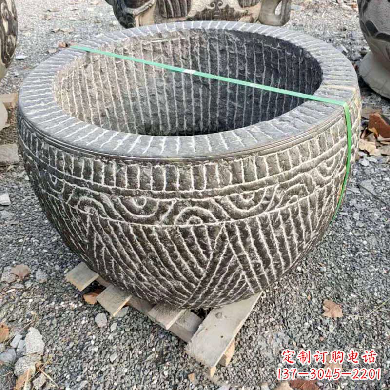 重庆精美青石莲花水缸雕塑