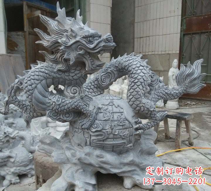 重庆传统文化的艺术品——青石龙雕塑
