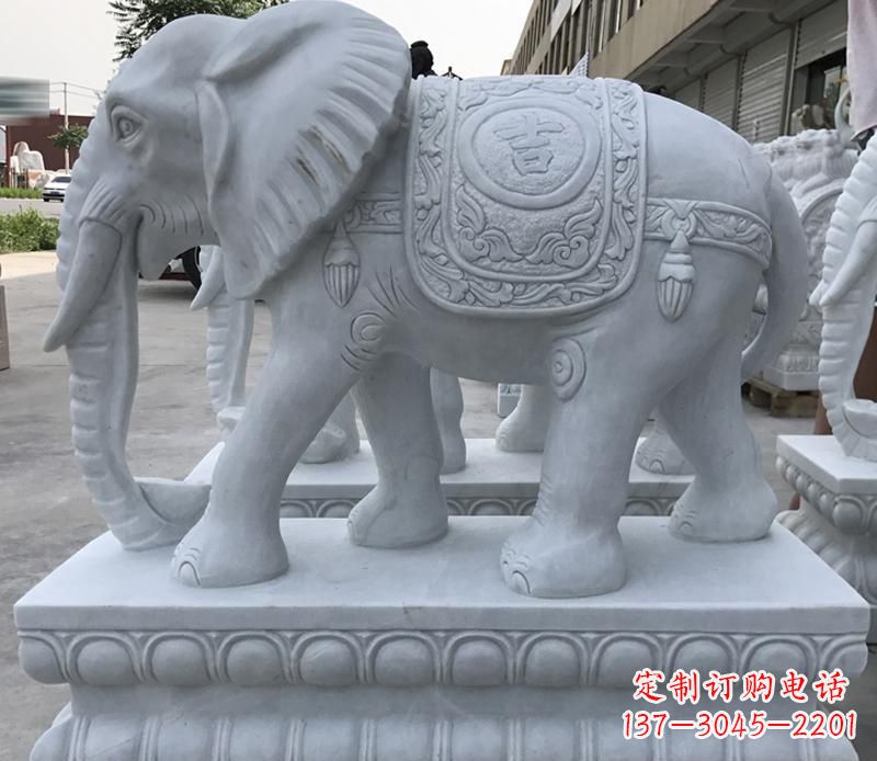 重庆青石纳福动物大象雕塑,完美缔造家庭装饰风景