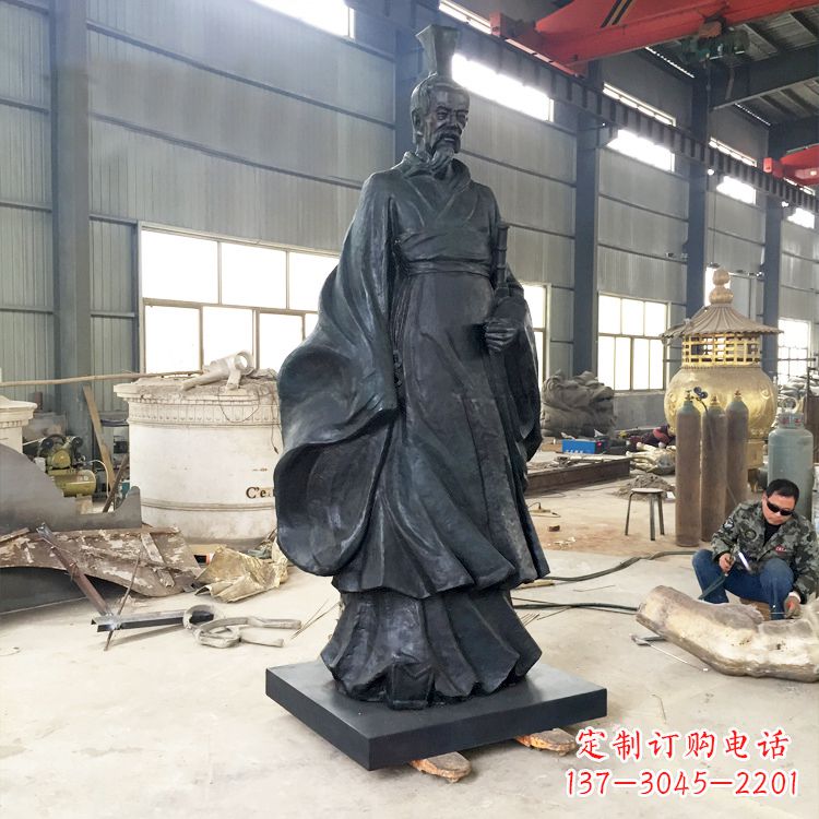重庆体现古典韵味,屈原铜雕塑!