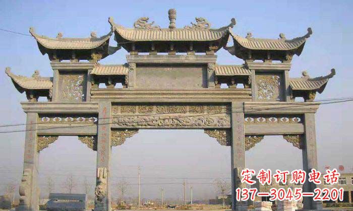 重庆特色街角石雕牌坊精致典雅的装点