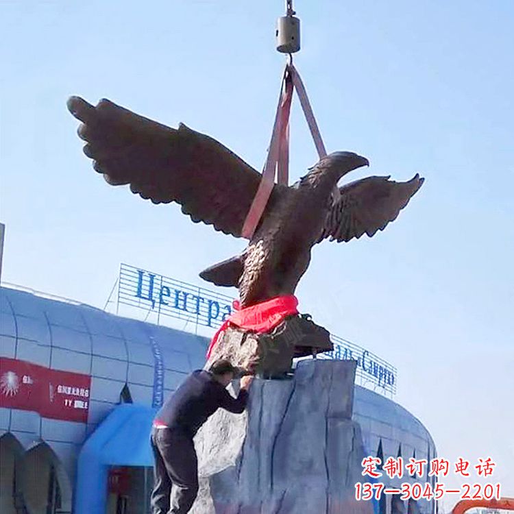 重庆商场企业大型老鹰铜雕景观