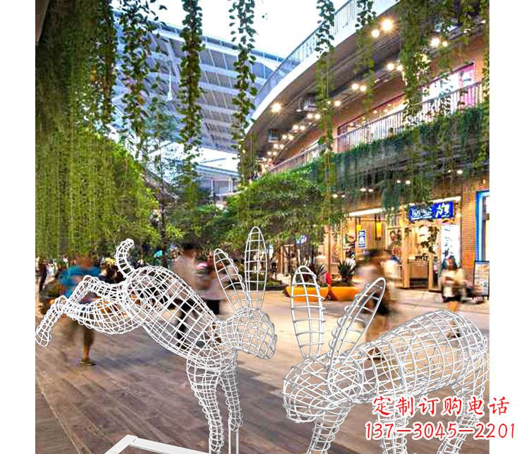 重庆中领雕塑的精致兔子雕塑