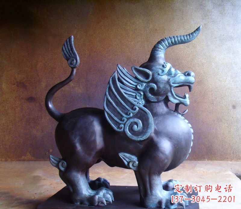 重庆传承中国神兽文化的独角兽铜雕塑