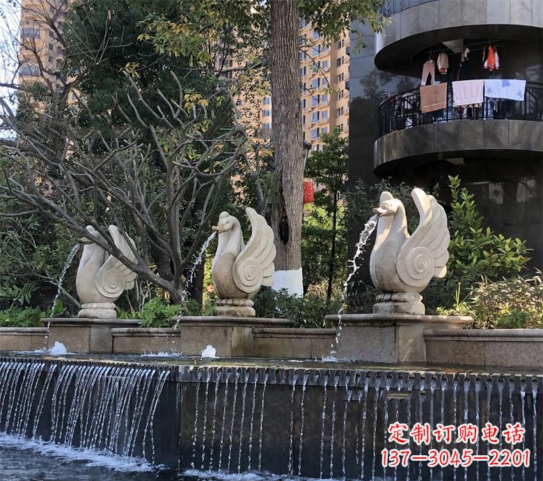 重庆石材喷水鹅 园林动物石雕景观摆放 水池石天鹅