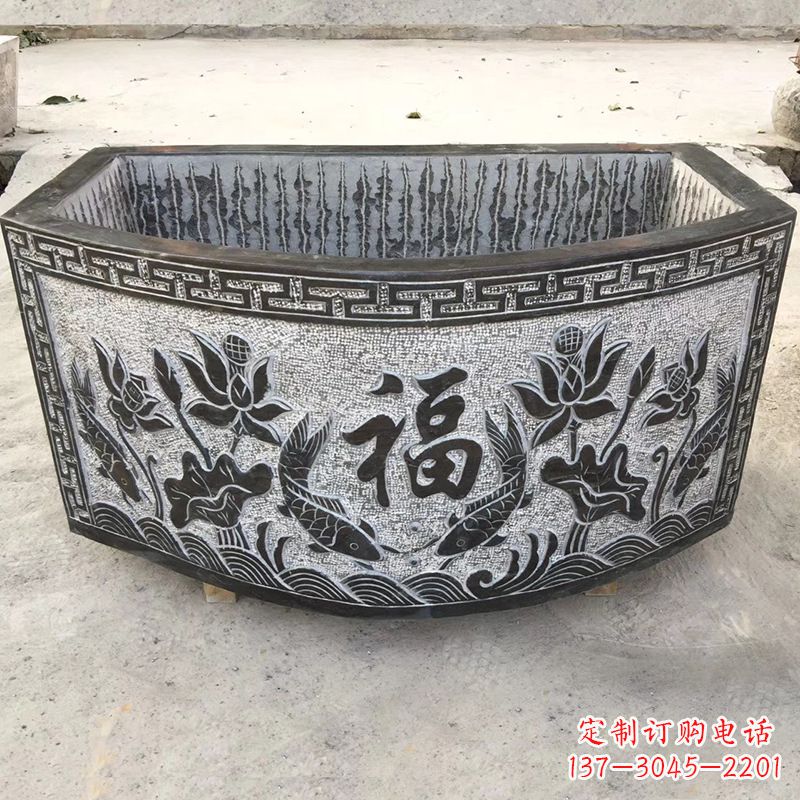 重庆欣赏自然美景,石槽养鱼缸静谧雕塑