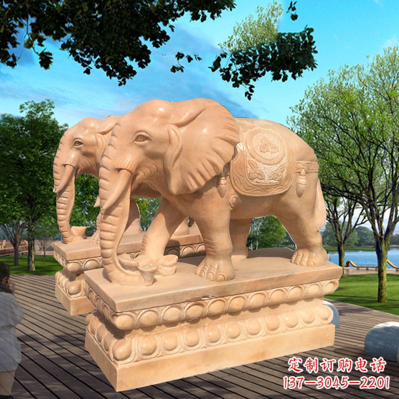 重庆多色大象塑像,艺术雕刻体现彩色生活