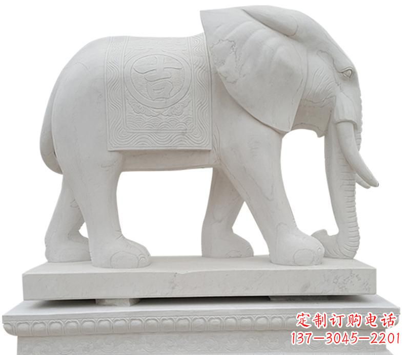 重庆石雕公园立式大象雕塑