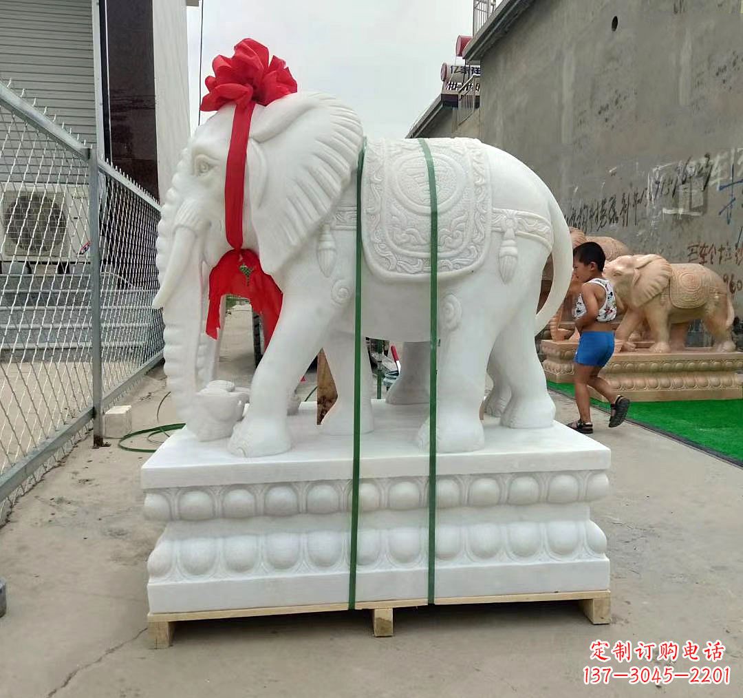 重庆中领雕塑精美玉雕大象