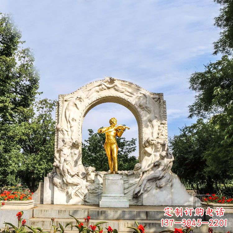 重庆世界名人古典主义作曲家莫扎特公园铜雕像