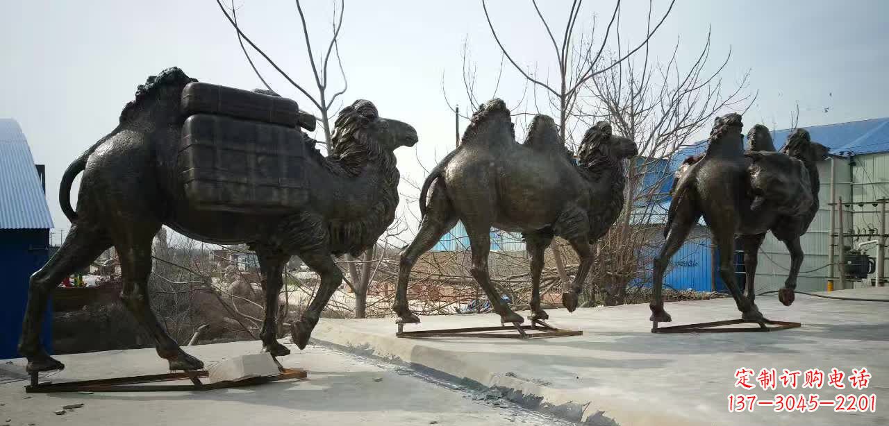 重庆丝绸之路铜骆驼雕塑