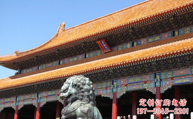 重庆寺庙门口青铜狮子雕塑