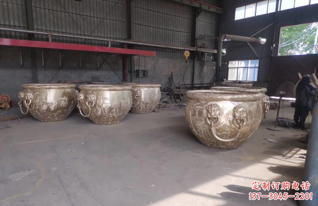 重庆寺庙水缸铜雕塑