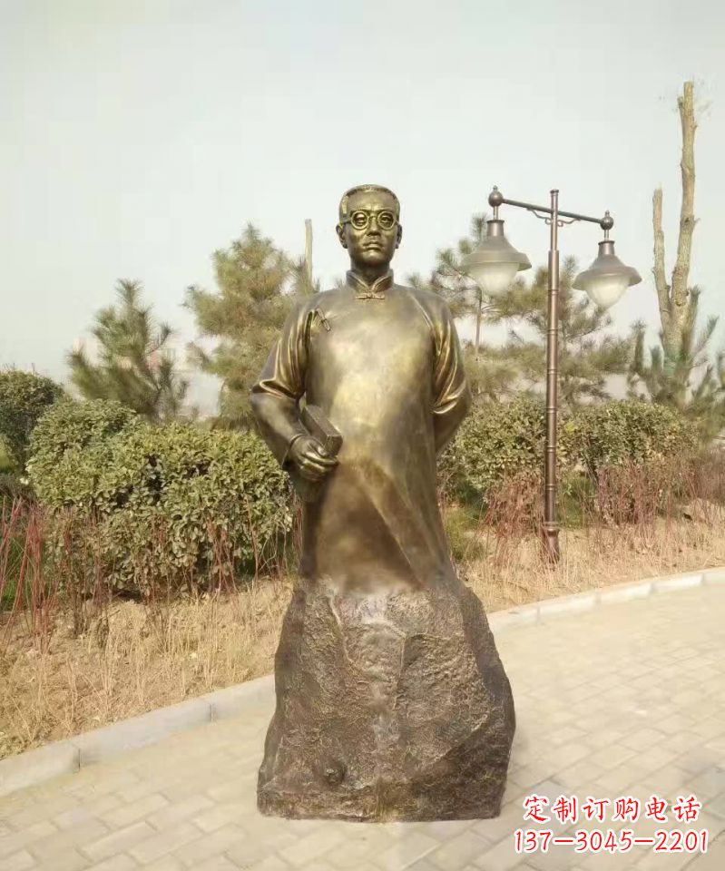 重庆陶行知人物铜雕1