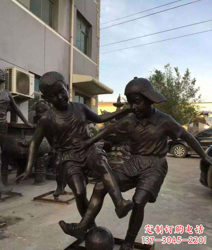重庆踢足球儿童铜雕 (2)