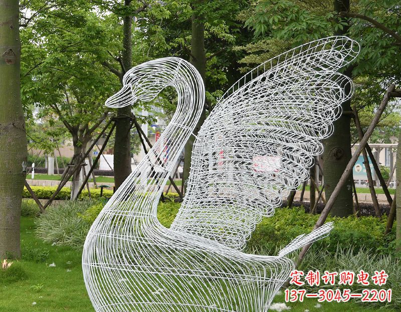 重庆天鹅镂空不锈钢雕塑
