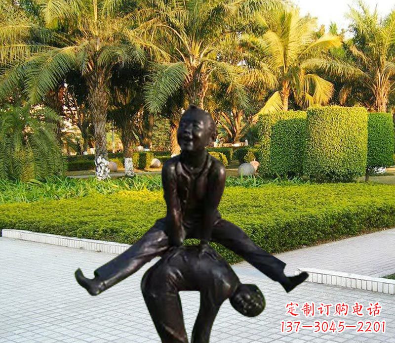 重庆跳山羊的儿童铜雕