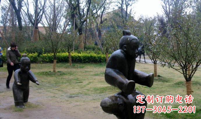 重庆跳山羊公园人物铜雕
