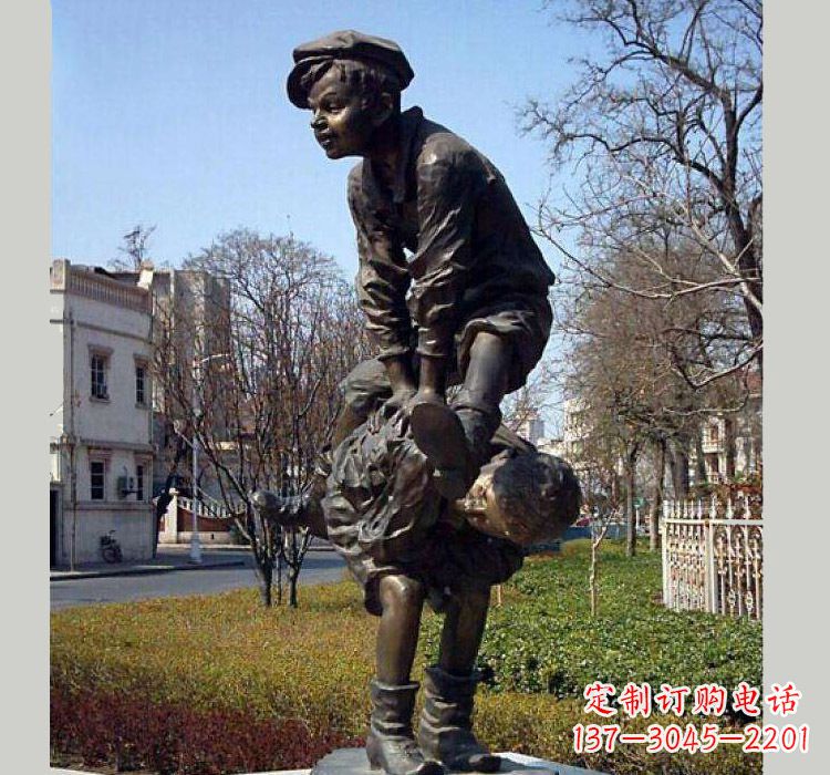 重庆跳山羊人物铜雕