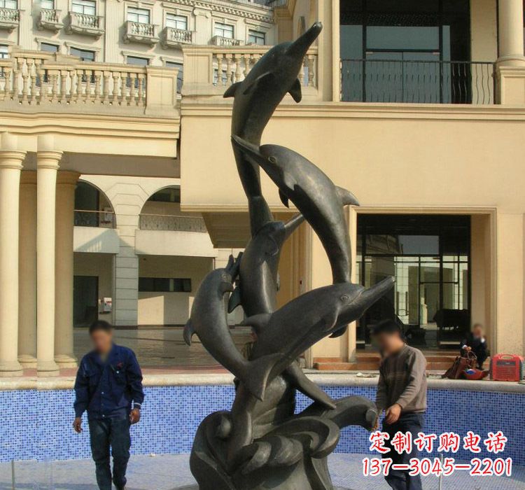 重庆跳跃海豚雕塑