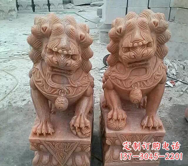 重庆晚霞红传统狮子石雕