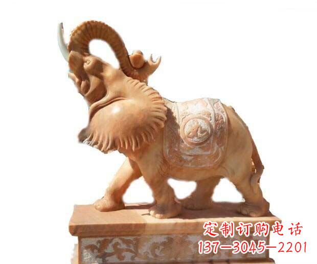 重庆晚霞红吉祥如意象鼻朝天的大象石雕