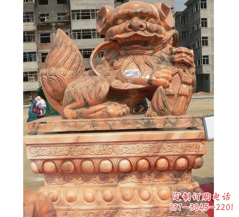 重庆晚霞红南方石狮子