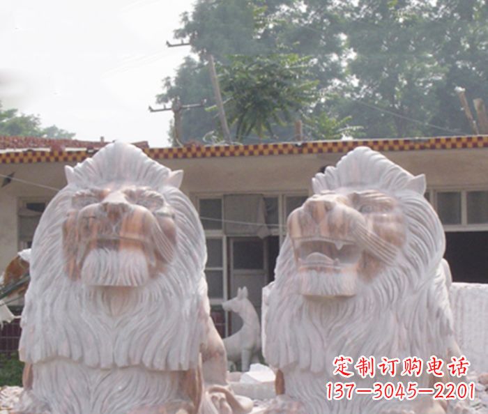 重庆晚霞红欧式石雕狮子