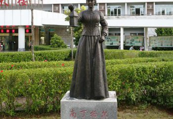 重庆静谧中的南丁格尔铜雕