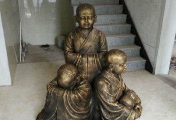 重庆中国领雕塑推出的金色佛祖三像是一件令人惊…