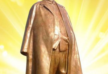 重庆严格掌控：毛主席大衣装置雕塑