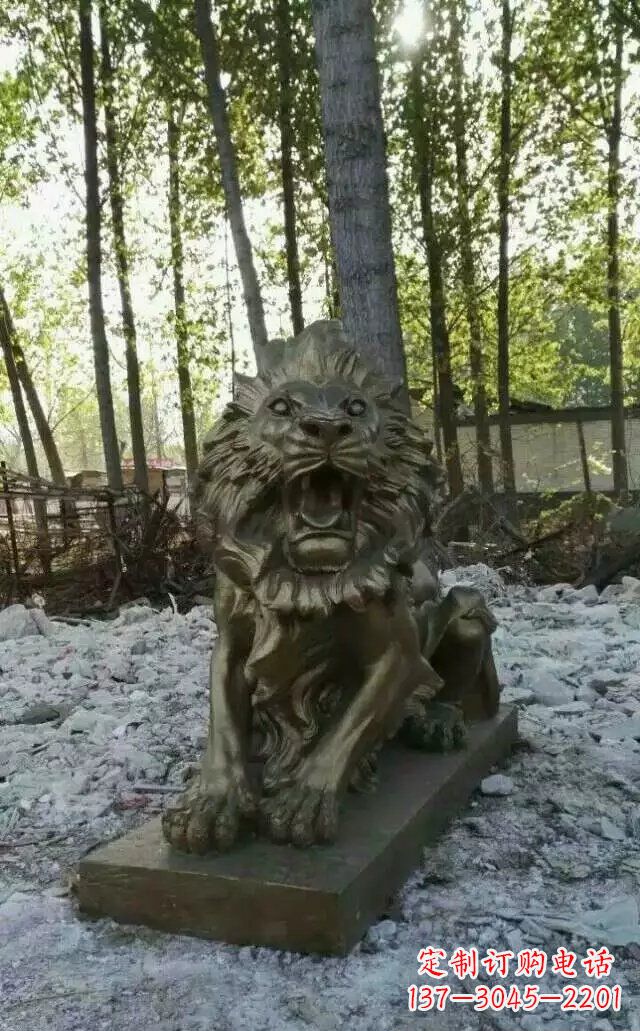 重庆卧着的西洋狮子铜雕 (2)