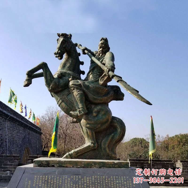 重庆五虎上将关羽骑马舞大刀铜雕景观