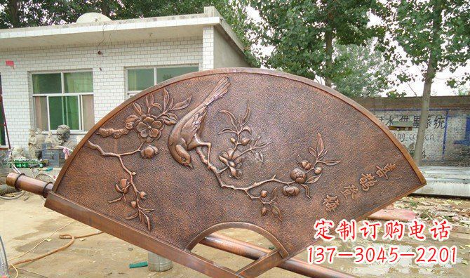 重庆喜鹊登梅扇子景观铜浮雕