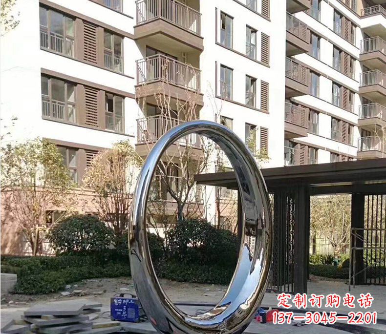 重庆小区不锈钢镜面圆环雕塑