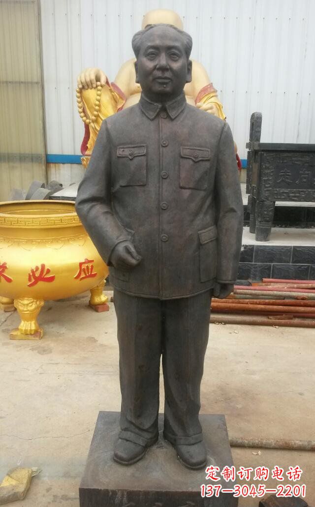 重庆校园毛主席伟人铜雕