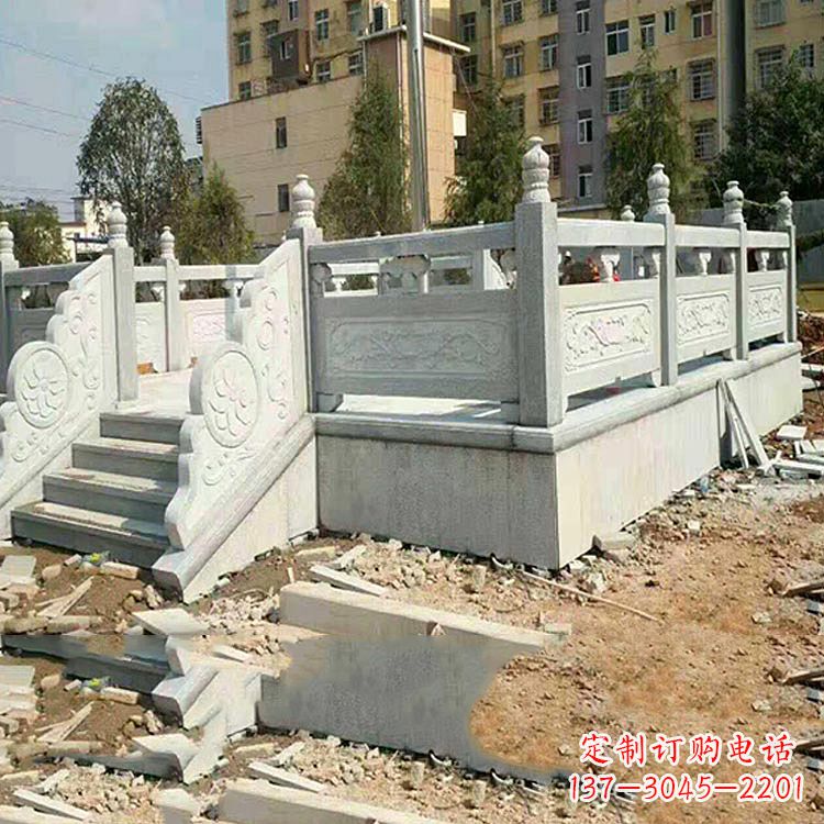 重庆校园青石升旗台