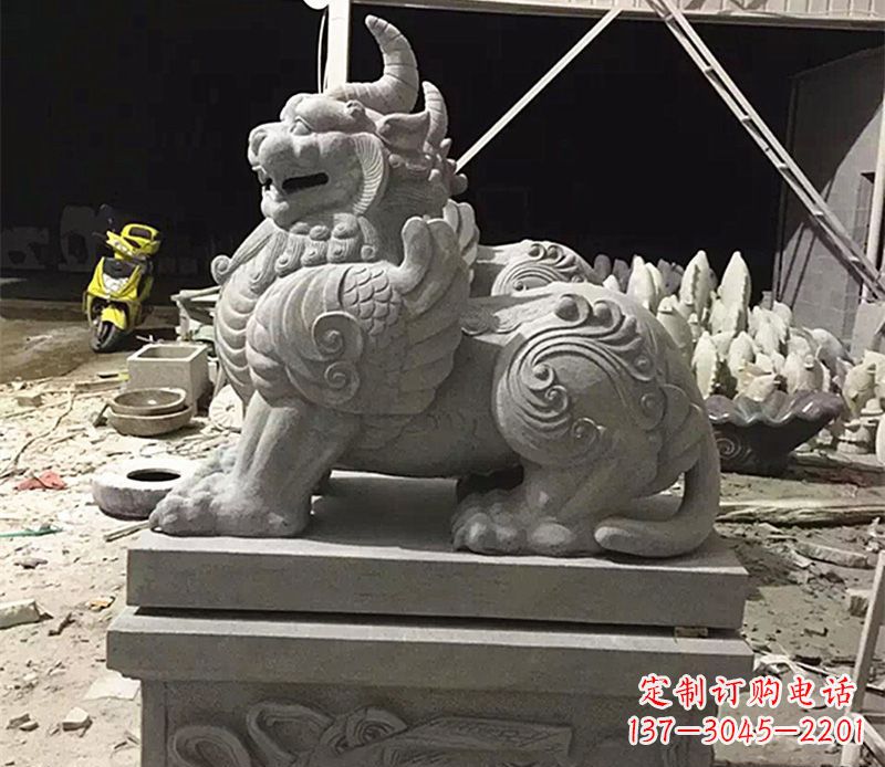 重庆獬豸法院门口石雕