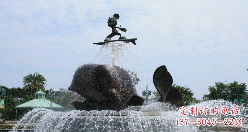 重庆游乐园鲸鱼喷泉和米老鼠景观铜雕