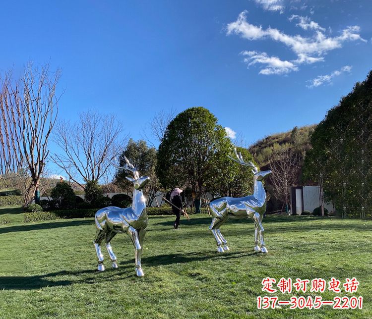 重庆园林镜面不锈钢梅花鹿雕塑