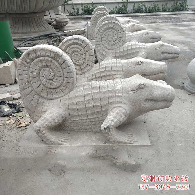 重庆园林水池水景鳄鱼砂岩喷水雕塑