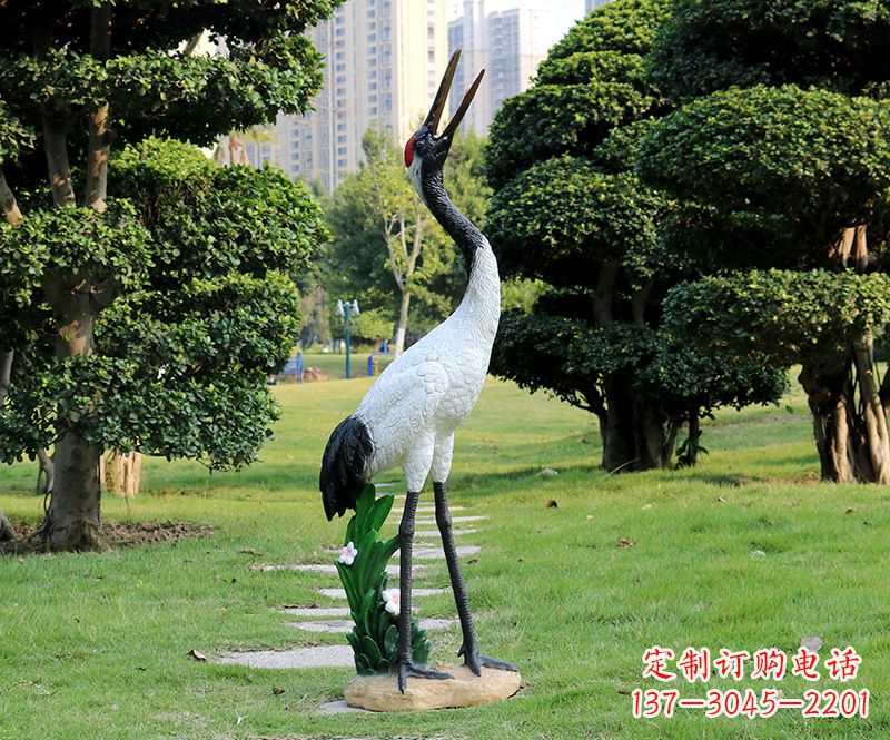 重庆站立仙鹤雕塑