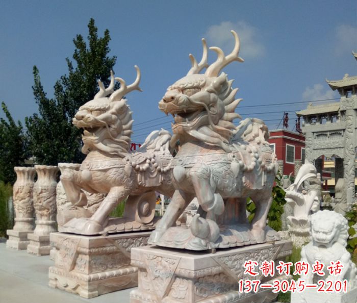 重庆招财神兽晚霞红石雕麒麟